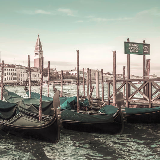 VENICE Grand Canal and Gondolas | urban vintage style